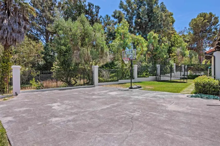 16210 Via Cazadero, Rancho Santa Fe, California 92067