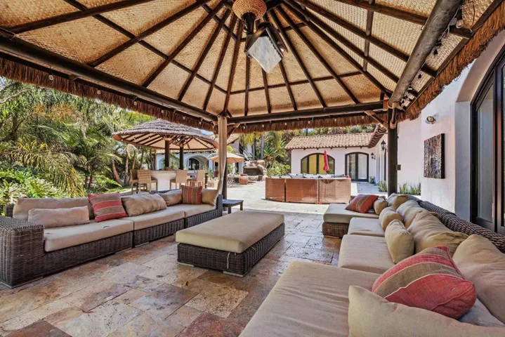 16210 Via Cazadero, Rancho Santa Fe, California 92067