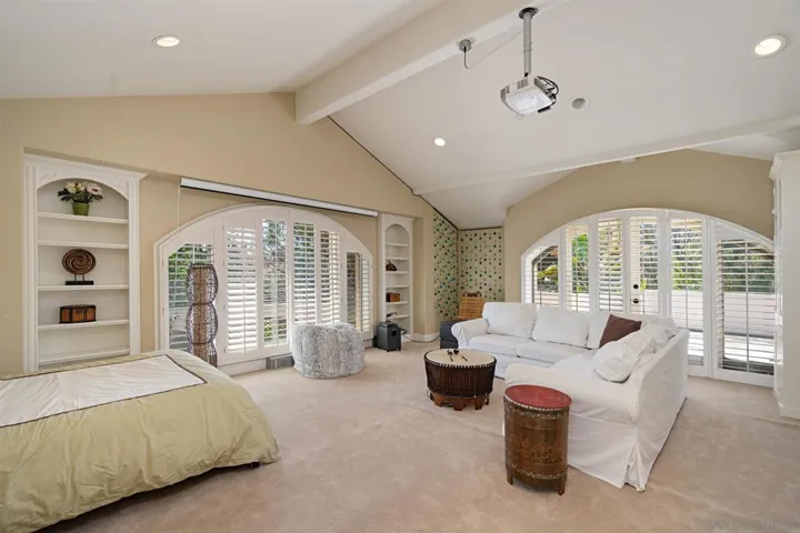 16210 Via Cazadero, Rancho Santa Fe, California 92067