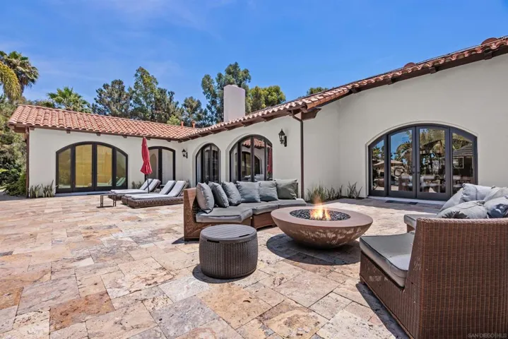 16210 Via Cazadero, Rancho Santa Fe, California 92067