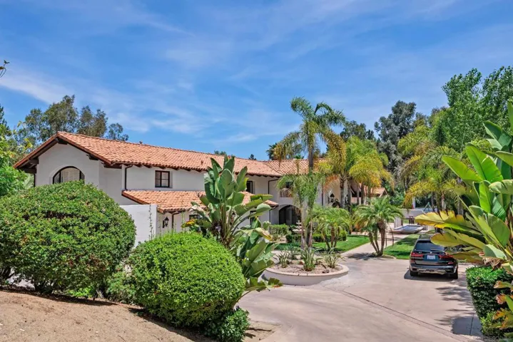 16210 Via Cazadero, Rancho Santa Fe, California 92067