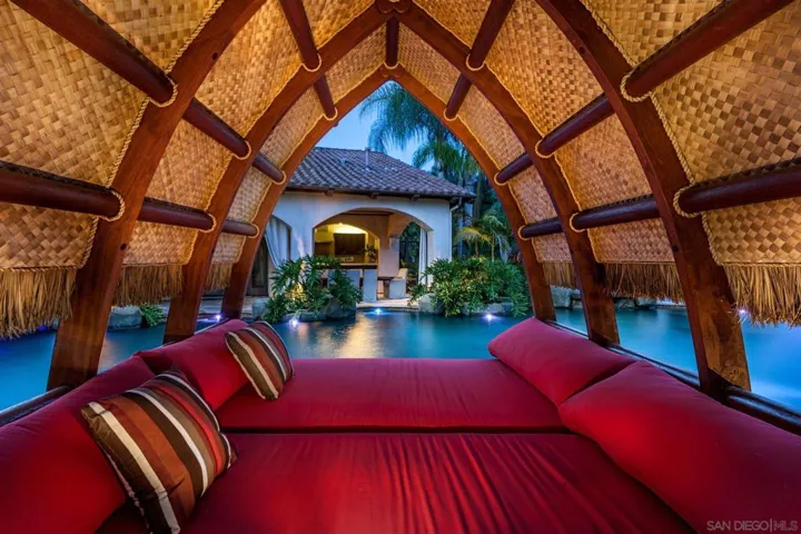 16210 Via Cazadero, Rancho Santa Fe, California 92067