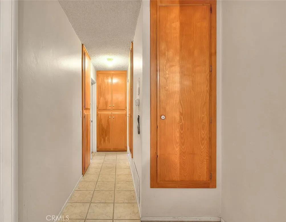 18460 Hibiscus Avenue, Riverside, California 92508 home-pic-18
