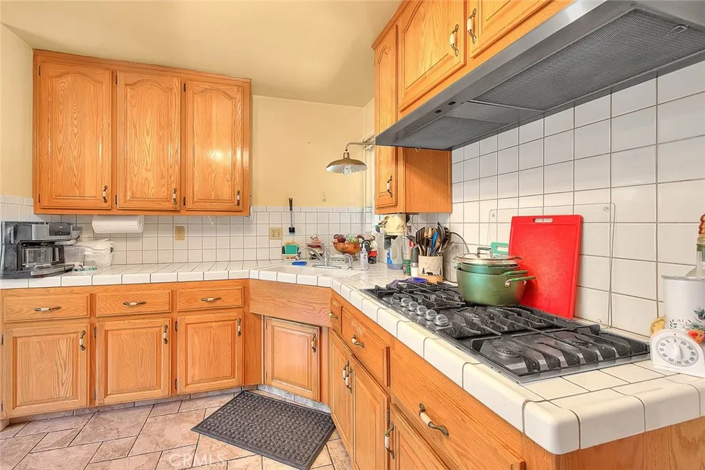 18460 Hibiscus Avenue, Riverside, California 92508 home-pic-16