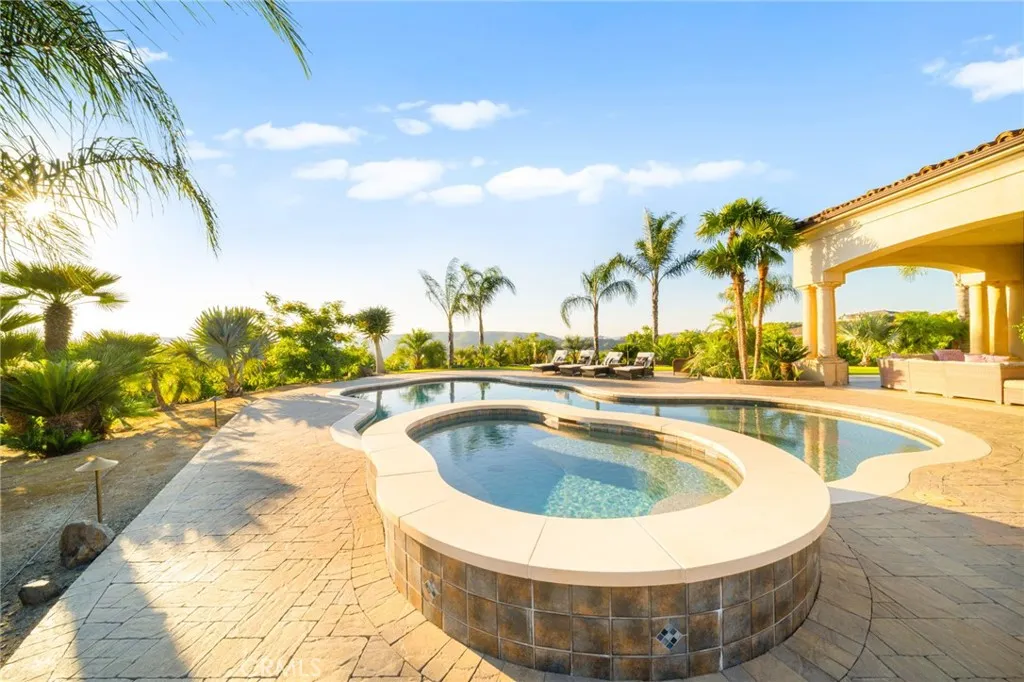 43650 La Cruz Drive, Temecula, California 92590 home-pic-58