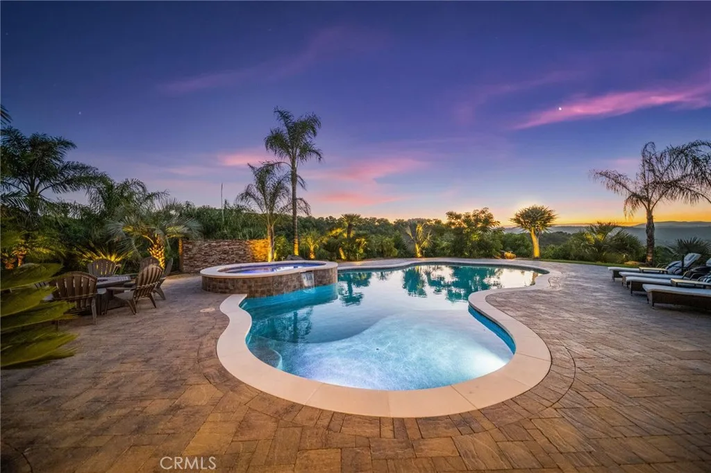 43650 La Cruz Drive, Temecula, California 92590 home-pic-3