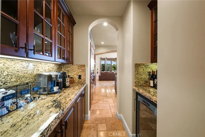 Dining Room Hallway to Kitchen