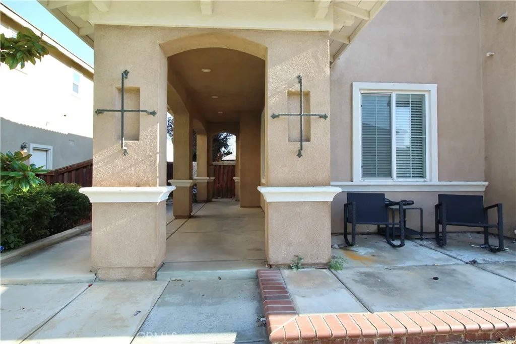 37575 Parkway Drive, Beaumont, California 92223 home-pic-0