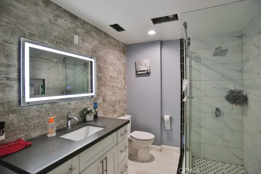 5317 Silver Drive, Santa Ana, California 92703, 3 Bedrooms Bedrooms, ,2 BathroomsBathrooms,Residential,For Sale,Silver,PW25157406