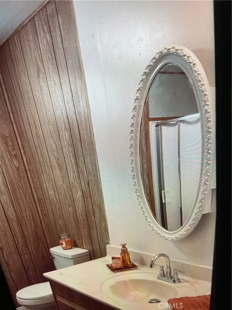 2nd Bathroom