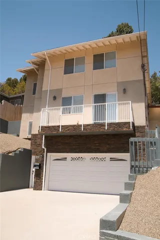 4215 Portola Avenue, Los Angeles, California 90032, 5 Bedrooms Bedrooms, ,4 BathroomsBathrooms,Residential,For Sale,Portola,SR25157223
