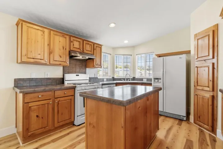 999 Old San Jose, Soquel, California 95073