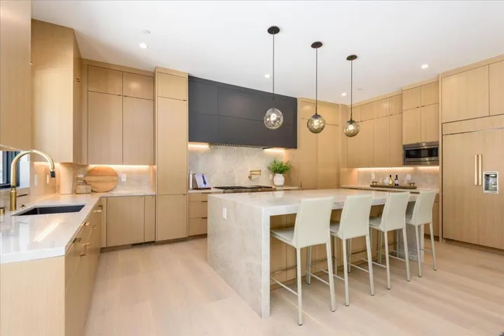 1025 Continental Drive, Menlo Park, California 94025