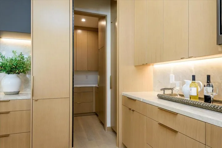 1025 Continental Drive, Menlo Park, California 94025