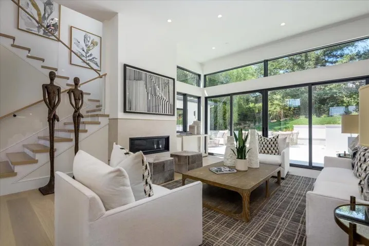 1025 Continental Drive, Menlo Park, California 94025