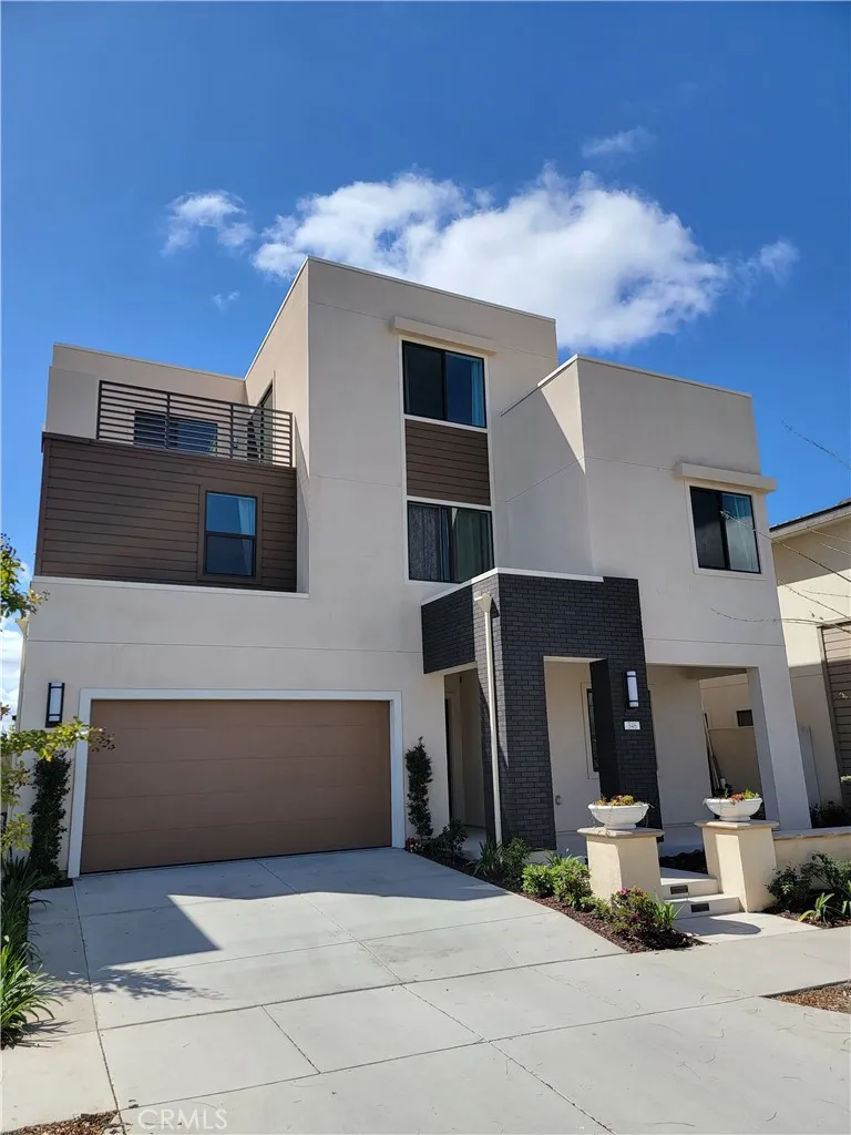 346 Sawbuck, Irvine, California 92618, 5 Bedrooms Bedrooms, ,8 BathroomsBathrooms,Residential Lease,For Rent,sawbuck,OC25157474