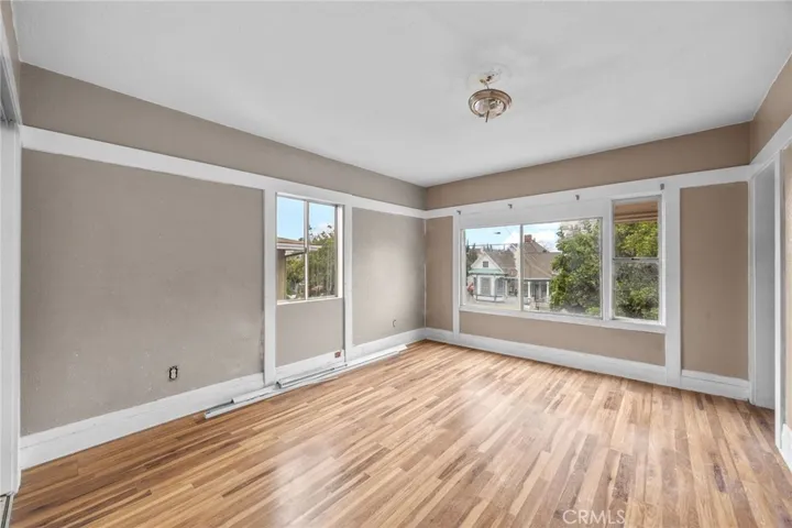 1631 W 11th Place, Los Angeles, California 90015
