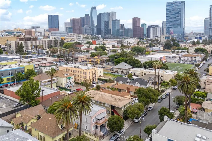 1631 W 11th Place, Los Angeles, California 90015
