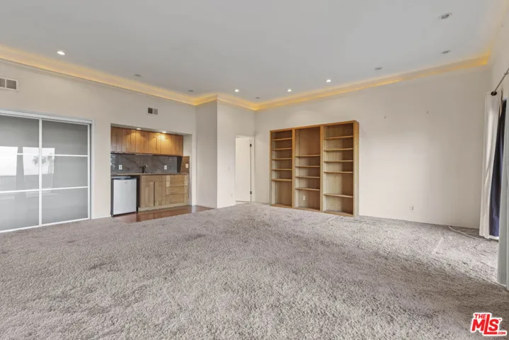 3740 Multiview Drive, Los Angeles, California 90068