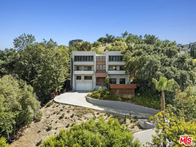 3740 Multiview Drive, Los Angeles, California 90068