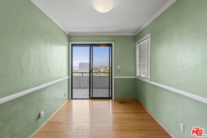3740 Multiview Drive, Los Angeles, California 90068