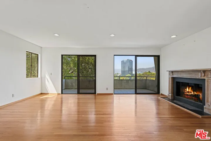 3740 Multiview Drive, Los Angeles, California 90068