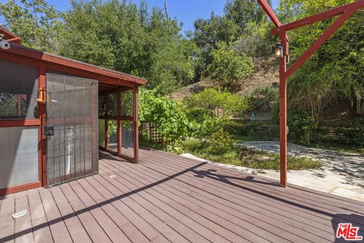3740 Multiview Drive, Los Angeles, California 90068