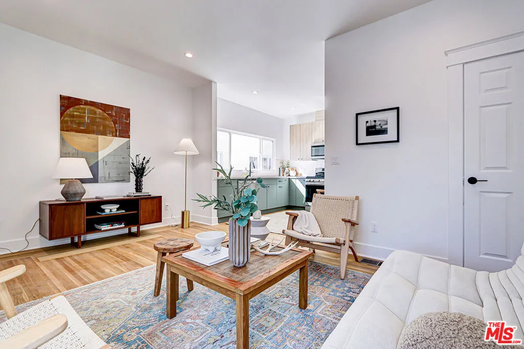 2813 12th Avenue, Los Angeles, California 90018 home-pic-13