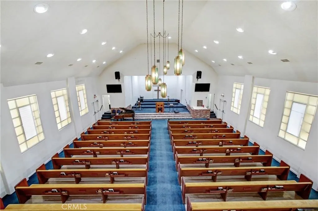 724 Glenoaks Boulevard S, Burbank, California 91502 home-pic-0