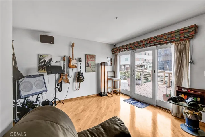 This room can be converted to 3rd bedroom or guest suites.