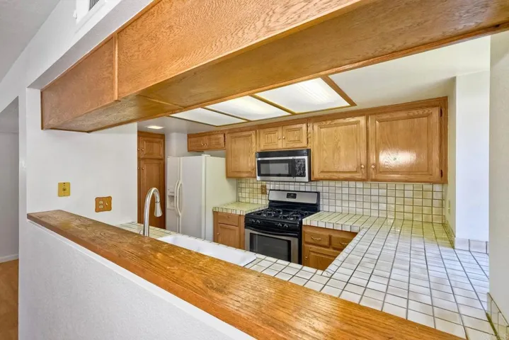 4015 Canario Street E, Carlsbad, California 92008