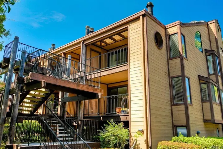 4015 Canario Street E, Carlsbad, California 92008