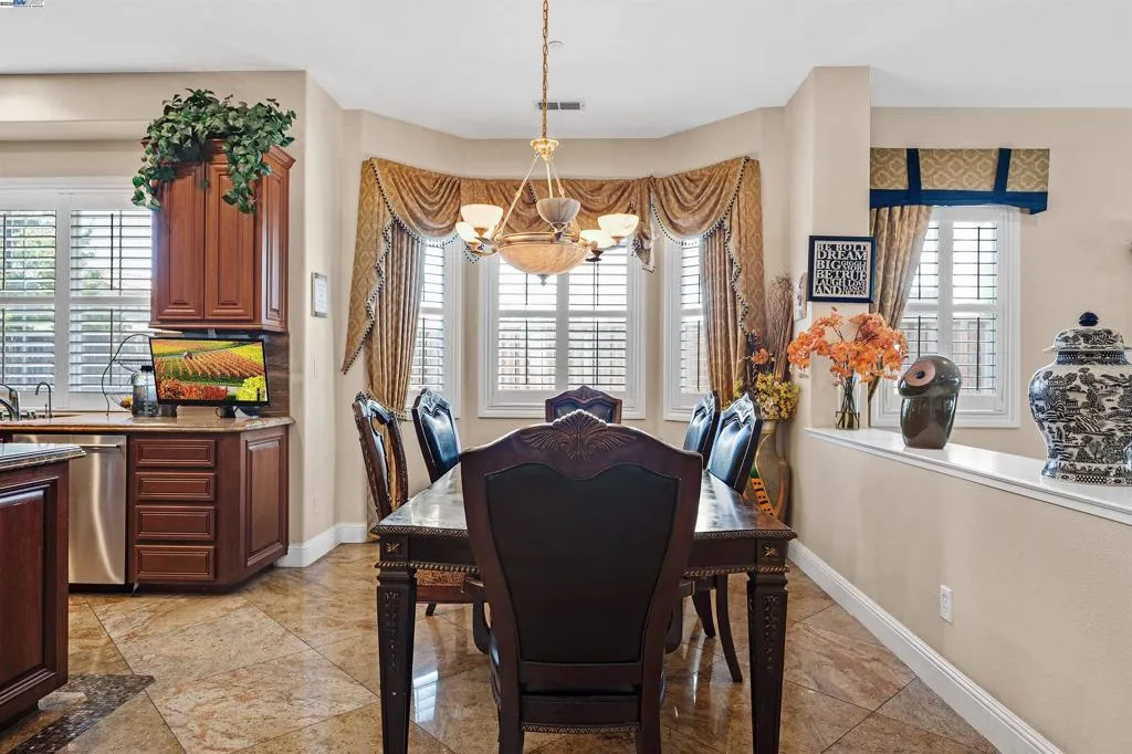 6013 Kingsmill Ter, Dublin, California 94568 home-pic-14