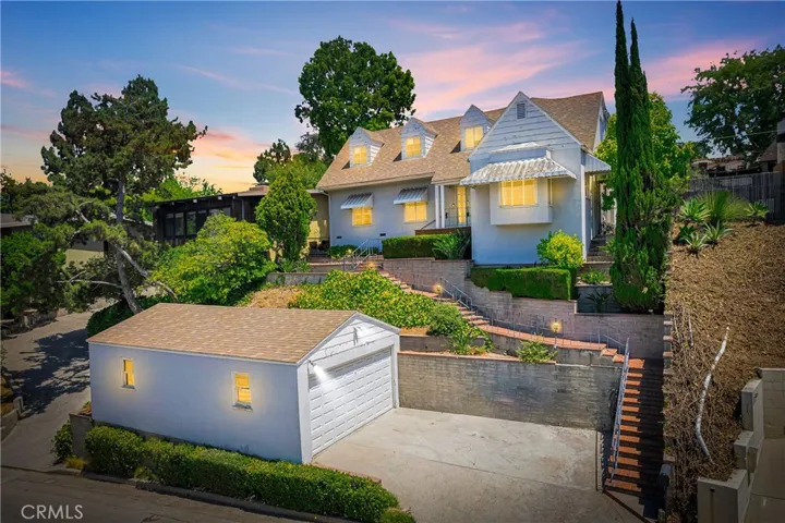 2536 Micheltorena Street, Los Angeles, California 90039, 4 Bedrooms Bedrooms, ,3 BathroomsBathrooms,Residential,For Sale,Micheltorena,TR25157624