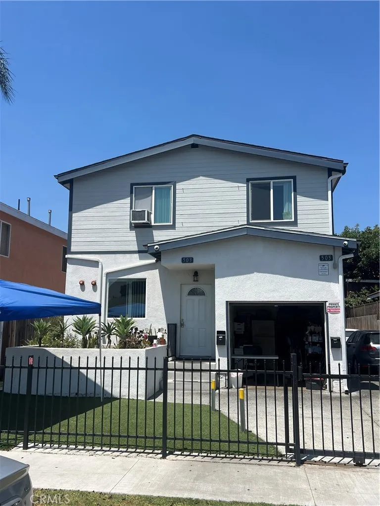 505 E 68th Street, Los Angeles, California 90003 home-pic-1