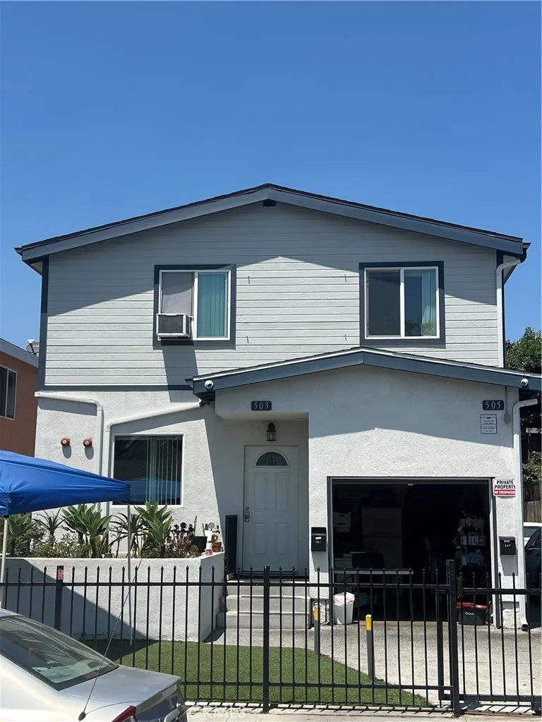 505 E 68th Street, Los Angeles, California 90003 home-pic-2