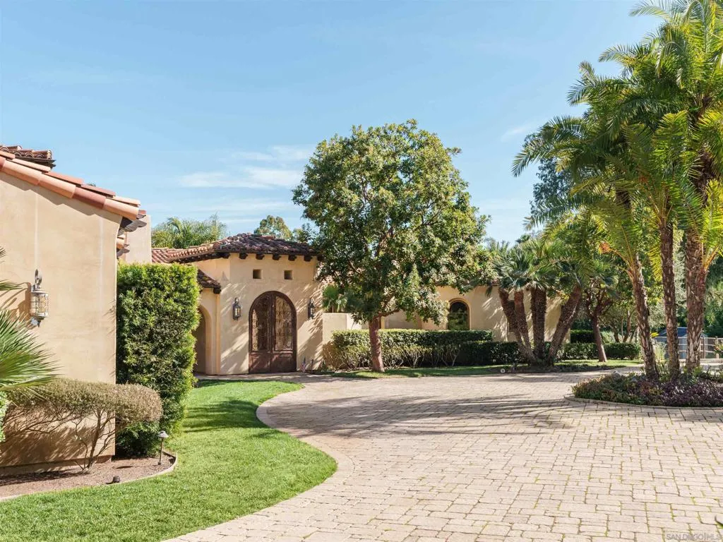 16409 Via De Santa Fe, Rancho Santa Fe, California 92067 home-pic-33