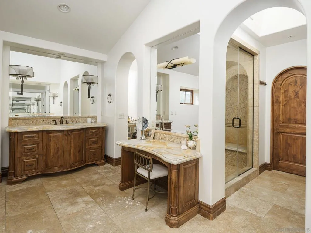 16409 Via De Santa Fe, Rancho Santa Fe, California 92067 home-pic-20