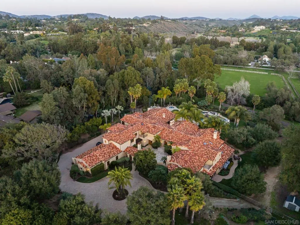 16409 Via De Santa Fe, Rancho Santa Fe, California 92067 home-pic-31