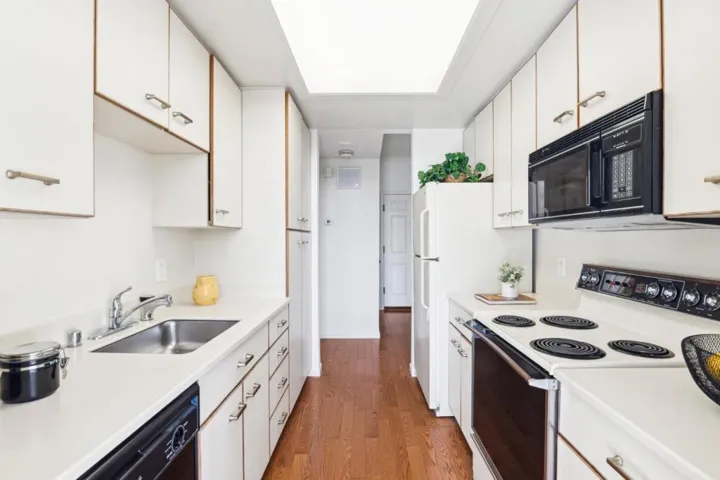 1 Baldwin Avenue 510, San Mateo, California 94401