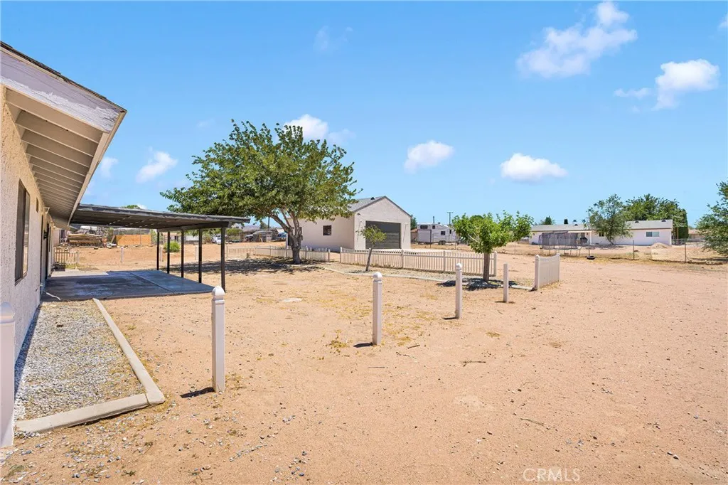 17761 Pine Street, Hesperia, California 92345 home-pic-35