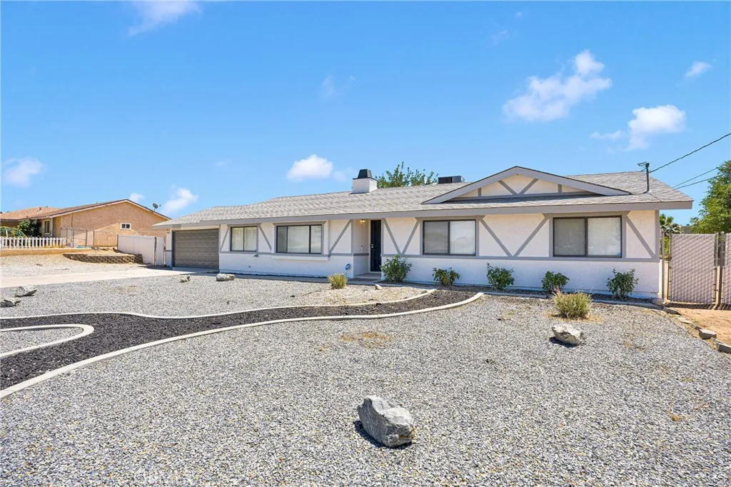 17761 Pine Street, Hesperia, California 92345 home-pic-0