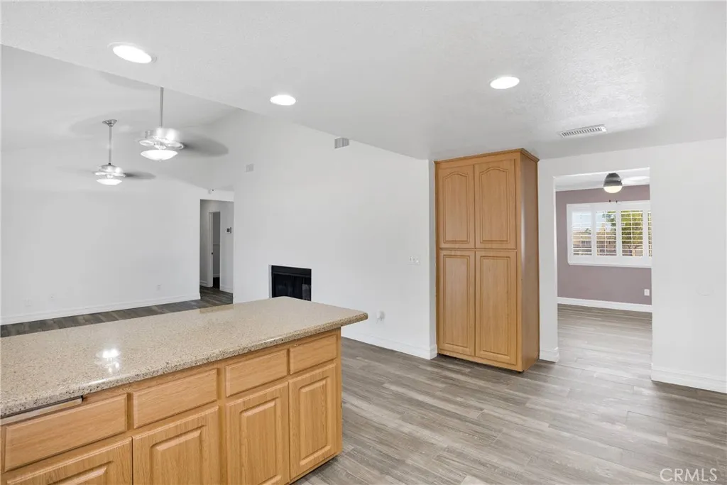 17761 Pine Street, Hesperia, California 92345 home-pic-18