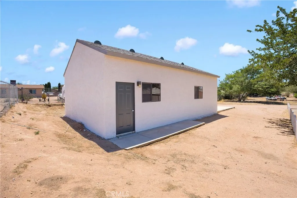 17761 Pine Street, Hesperia, California 92345 home-pic-32