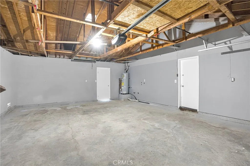 17761 Pine Street, Hesperia, California 92345 home-pic-37