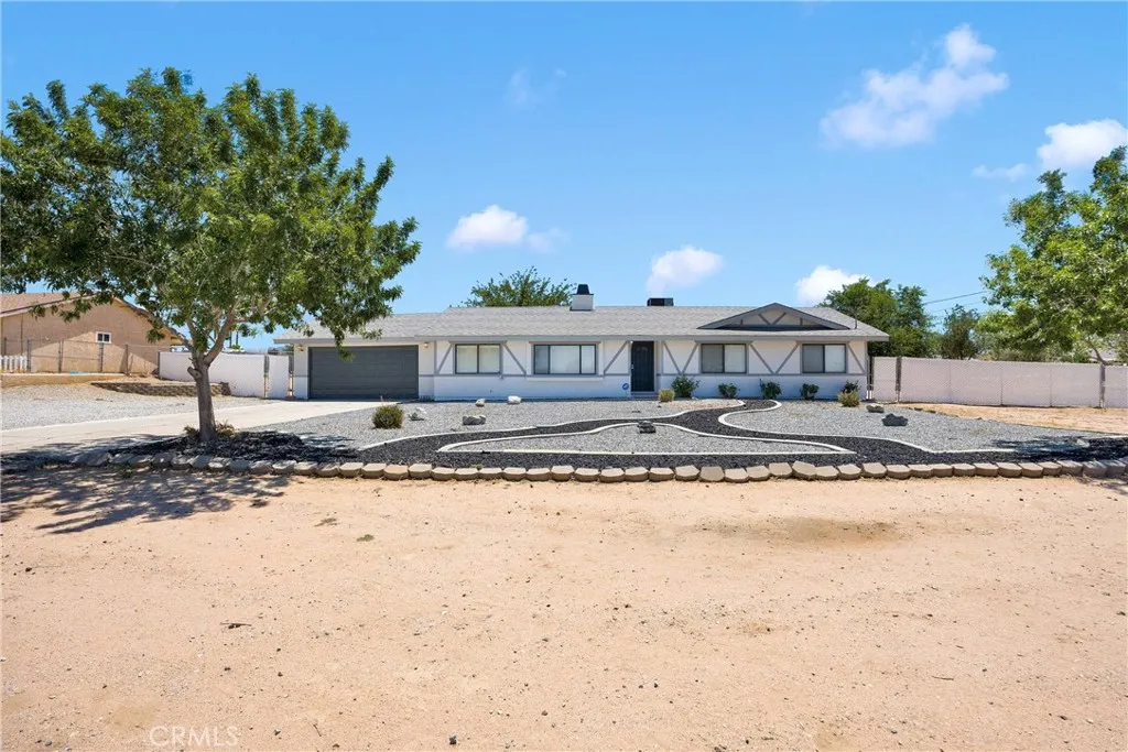 17761 Pine Street, Hesperia, California 92345 home-pic-1