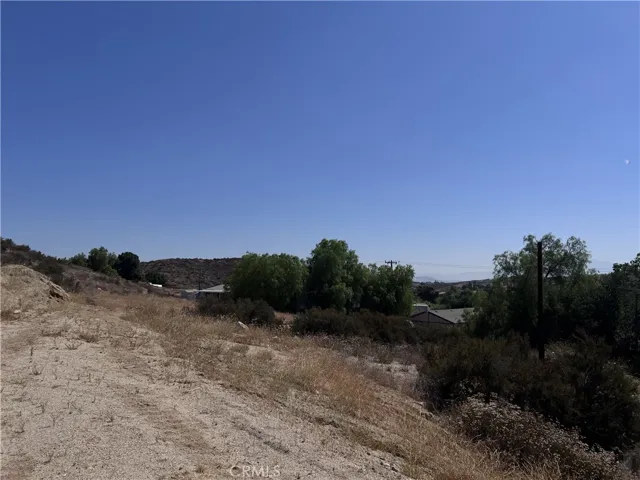 First look at property as you pull up to it