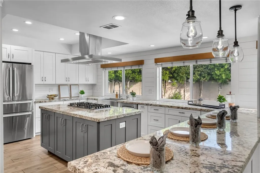 3652 San Joaquin Avenue, Los Alamitos, California 90720, 4 Bedrooms Bedrooms, ,3 BathroomsBathrooms,Residential,For Sale,San Joaquin,OC25149450