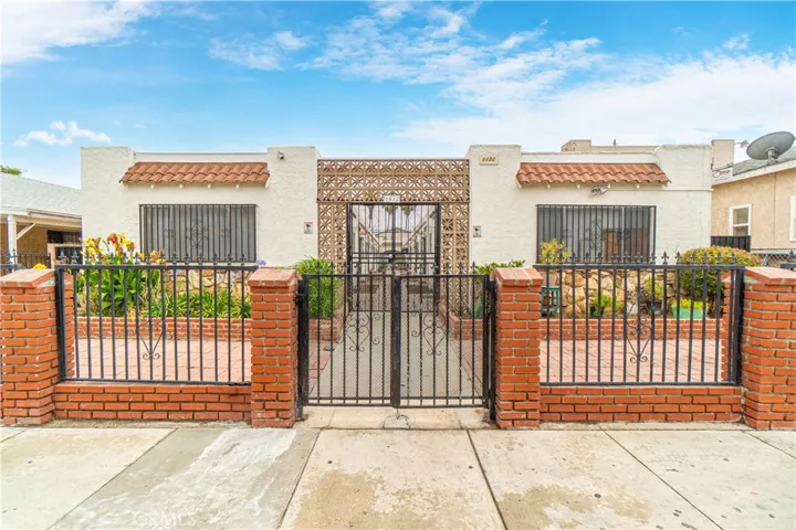 1432 Gaviota Avenue, Long Beach, California 90813