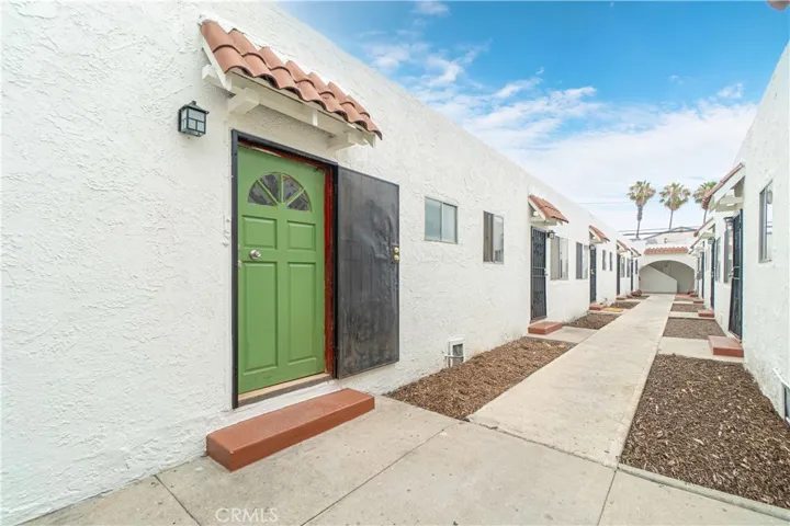 1432 Gaviota Avenue, Long Beach, California 90813